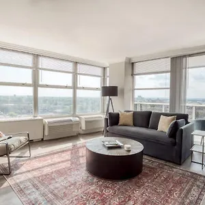 Cozysuites 800 Tower 1br With Gym! 10 Apartment